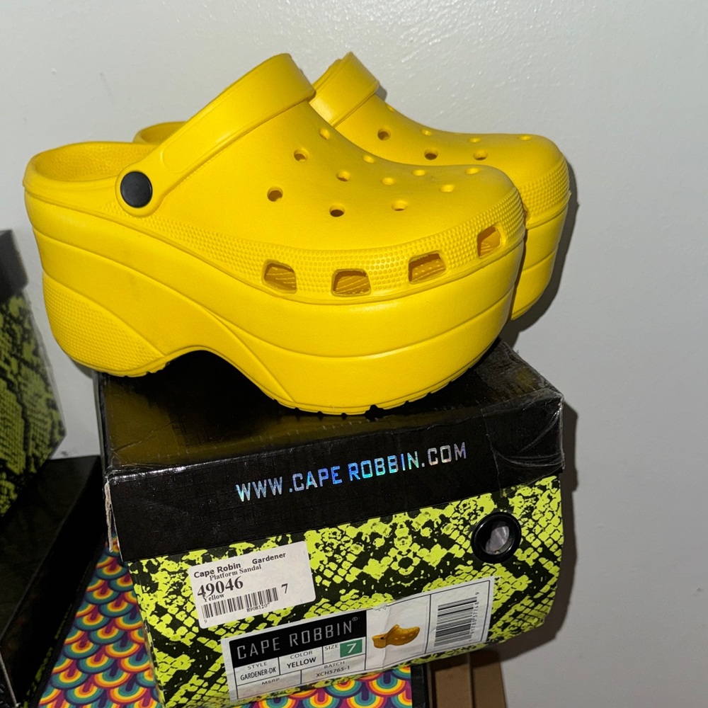 Cape Robbin Vibrant Yellow Platform Clogs
